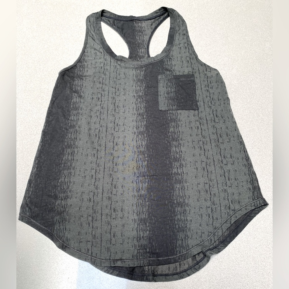 Lululemon Pocket Racerback Tank Top in Black paintbrush strokes design. Size 6